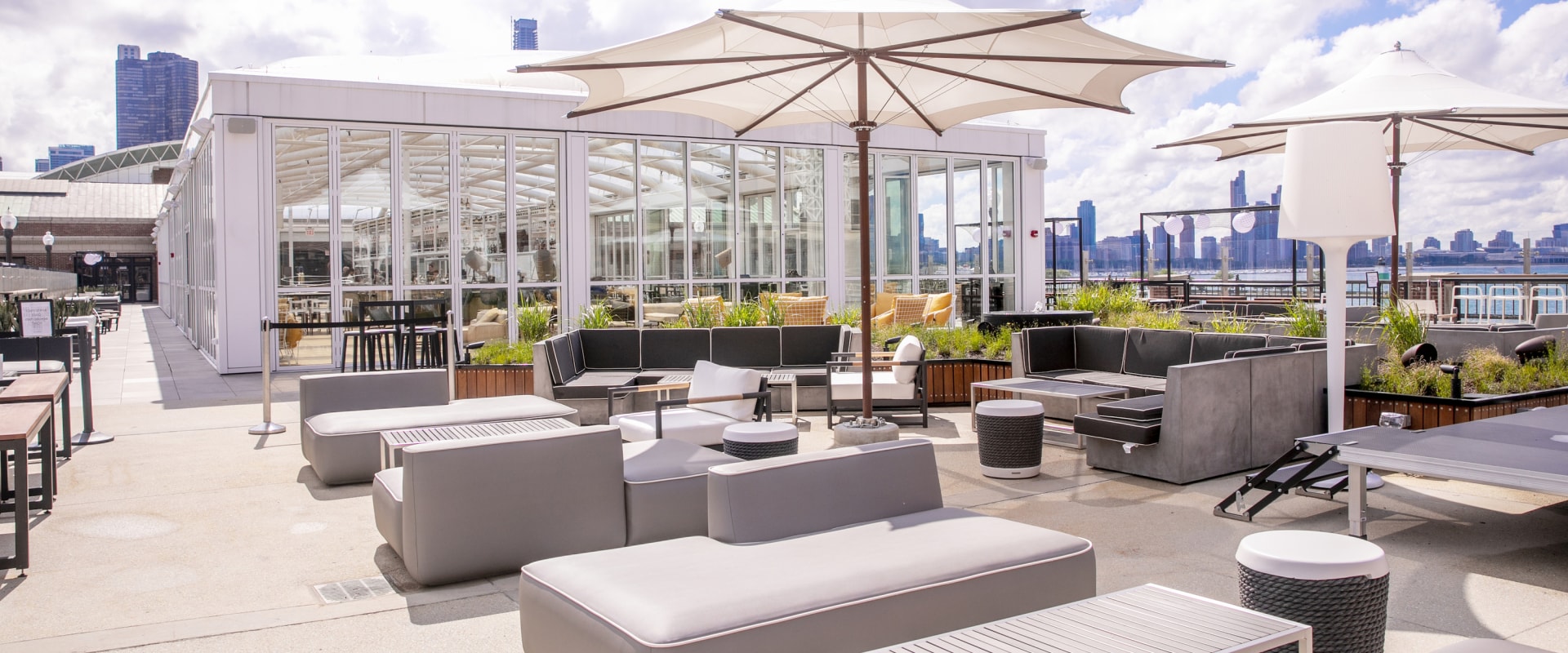 The Ultimate Guide to Rooftop Bars in Chicago, IL